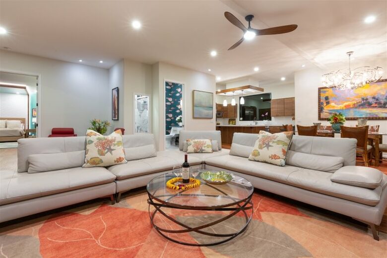 Malulani Villa | Oceanfront with Pool/Spa & Pickleball - Kamuela, Hawaii