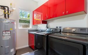 Malulani Villa | Oceanfront with Pool/Spa & Pickleball - Kamuela, Hawaii