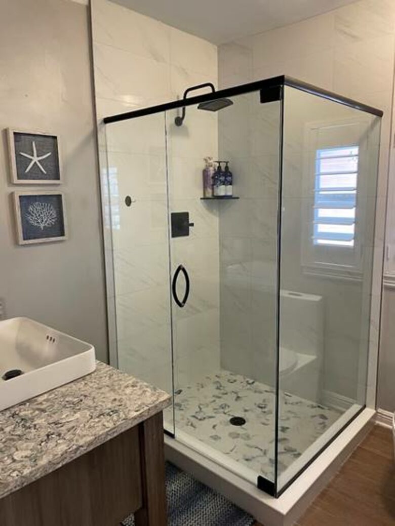 Main Floor Guest Bath