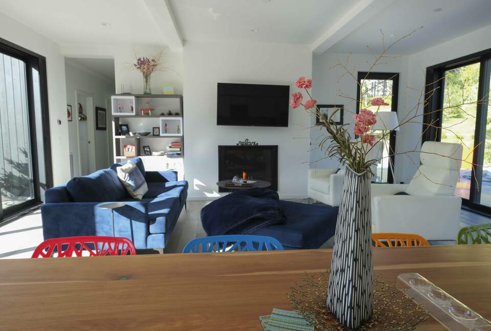 Sonoma Valley Modern Retreat - Kenwood, California