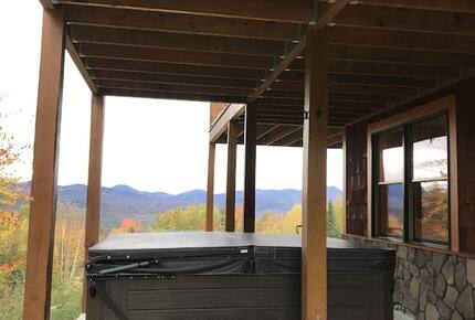 All-American Mountain Ski House | With a hot tub, wrap around deck, and panoramic views! - Madison, New Hampshire