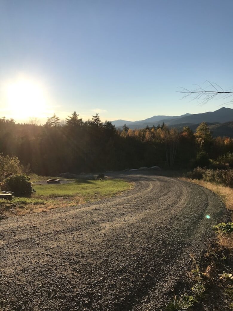 All-American Mountain Ski House | With a hot tub, wrap around deck, and panoramic views! - Madison, New Hampshire