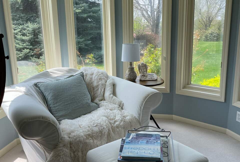 Omaha Retreat on 1 Acre - Available for College World Series CWS! - Omaha, Nebraska