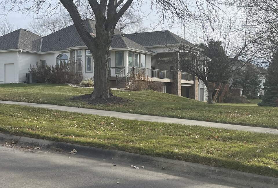 Omaha Retreat on 1 Acre - Available for College World Series CWS! - Omaha, Nebraska