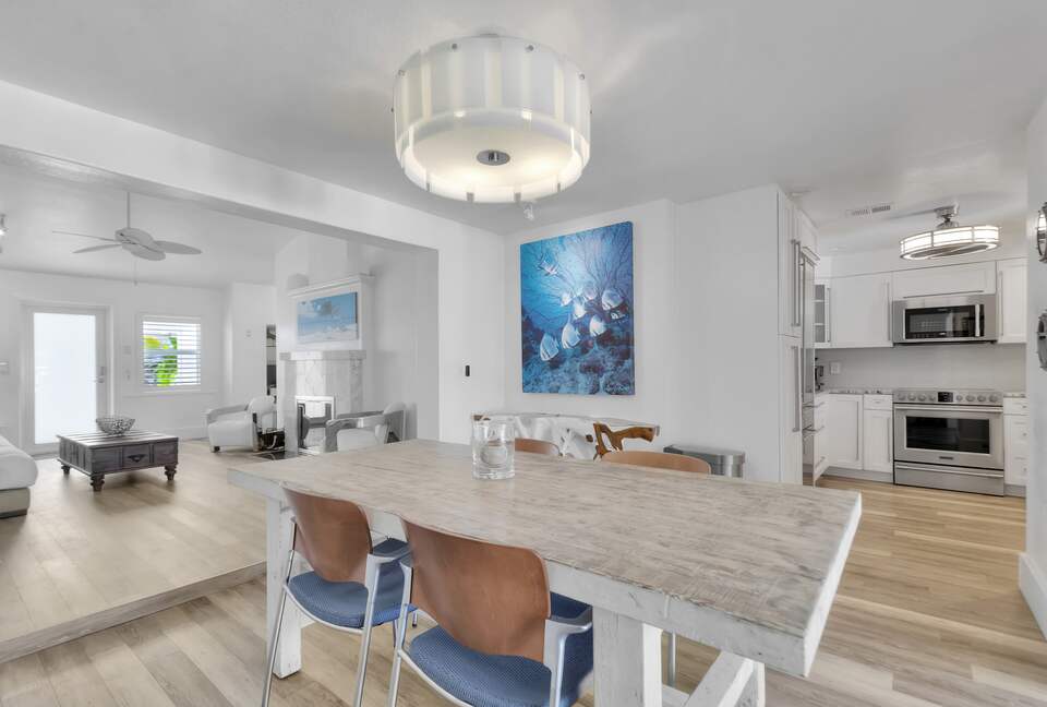 Beach Cottage Waterfront Gem - Fort Lauderdale, Florida