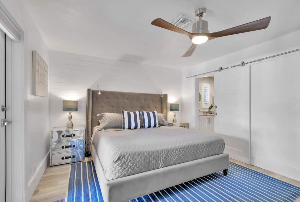 Beach Cottage Waterfront Gem - Fort Lauderdale, Florida