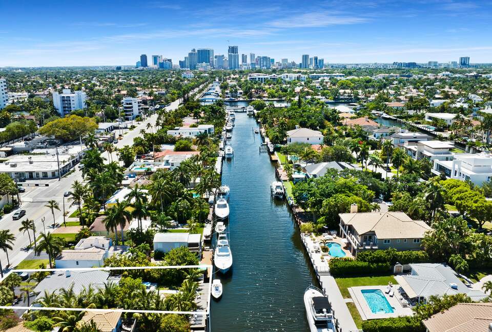 Beach Cottage Waterfront Gem - Fort Lauderdale, Florida