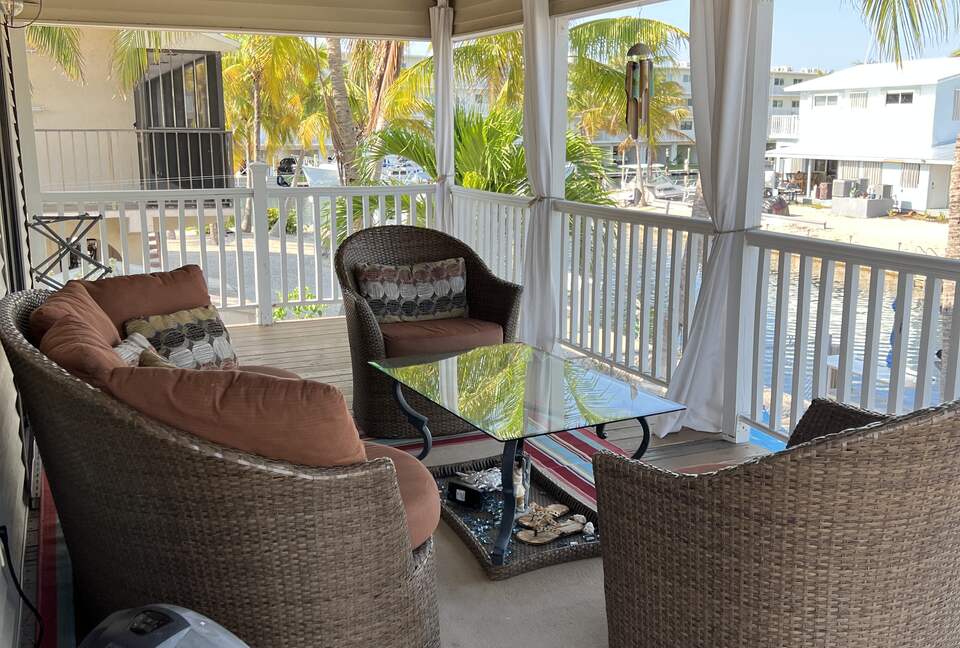 Large balcony with walk around deck