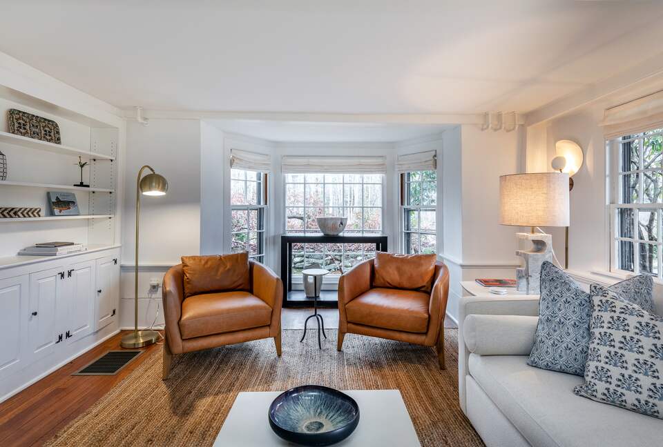 Historical Luxury Farm House with Guest House - Morris, Connecticut