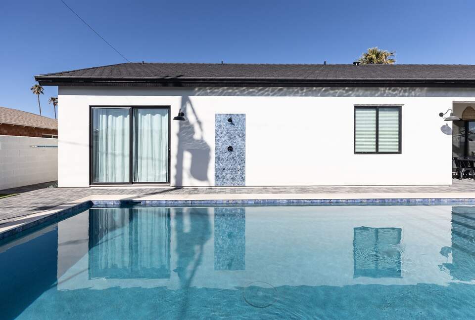 The Palmly | With a Heated Pool, Hot tub, Fire Pit, Close to Old Town! - Scottsdale, Arizona