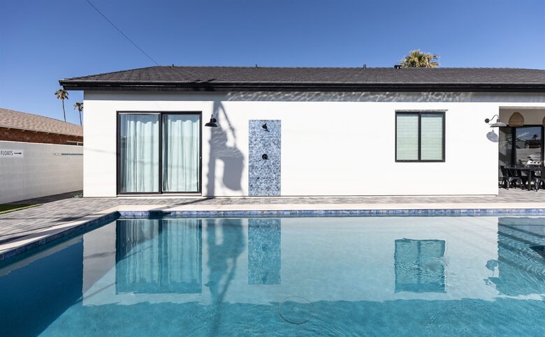 The Palmly | With a Heated Pool, Hot tub, Fire Pit, Close to Old Town! - Scottsdale, Arizona