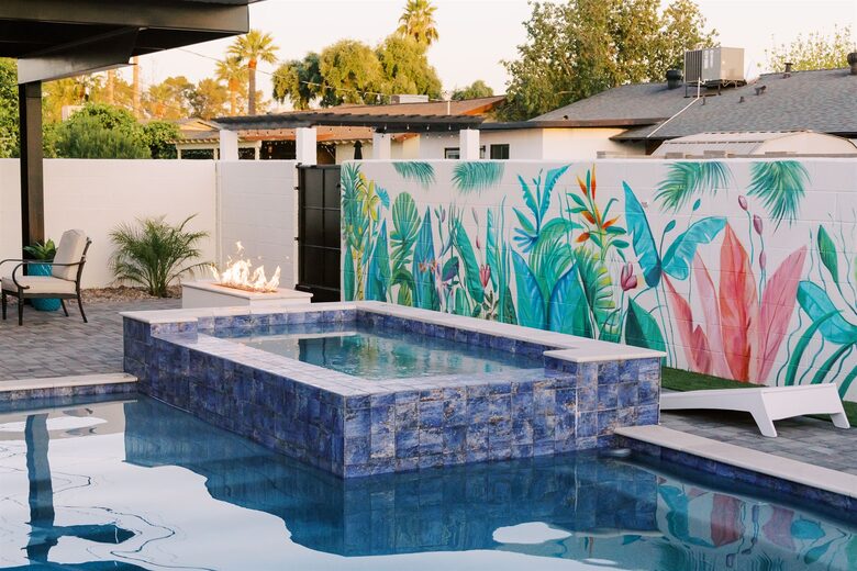 The Palmly | With a Heated Pool, Hot tub, Fire Pit, Close to Old Town! - Scottsdale, Arizona