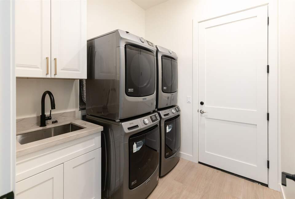 The Palmly | With a Heated Pool, Hot tub, Fire Pit, Close to Old Town! - Scottsdale, Arizona