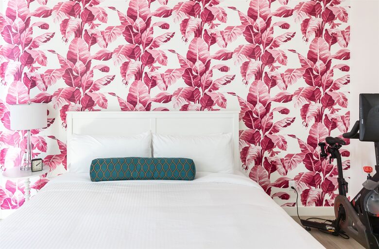 The Palmly | With a Heated Pool, Hot tub, Fire Pit, Close to Old Town! - Scottsdale, Arizona