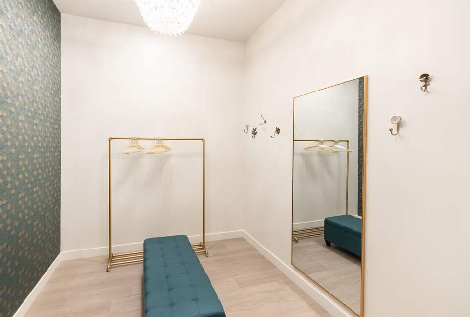 The Palmly | With a Heated Pool, Hot tub, Fire Pit, Close to Old Town! - Scottsdale, Arizona