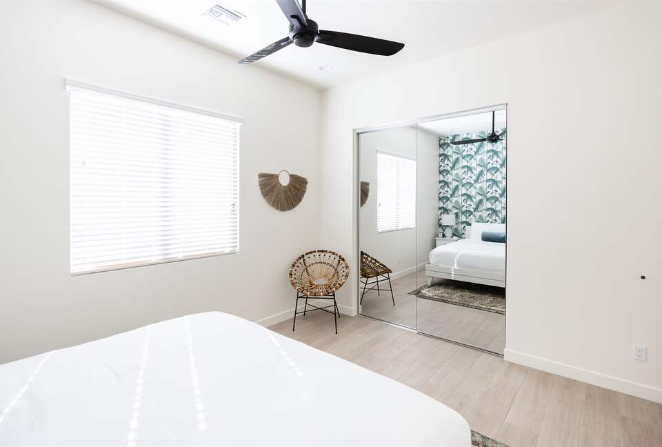 The Palmly | With a Heated Pool, Hot tub, Fire Pit, Close to Old Town! - Scottsdale, Arizona