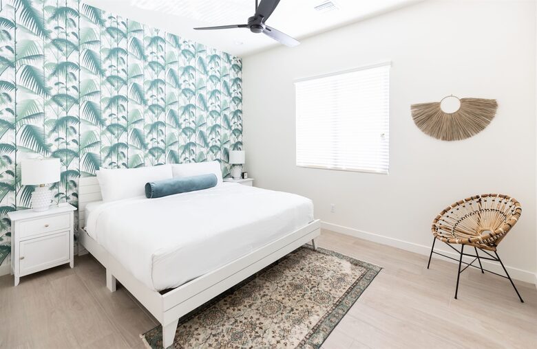 The Palmly | With a Heated Pool, Hot tub, Fire Pit, Close to Old Town! - Scottsdale, Arizona