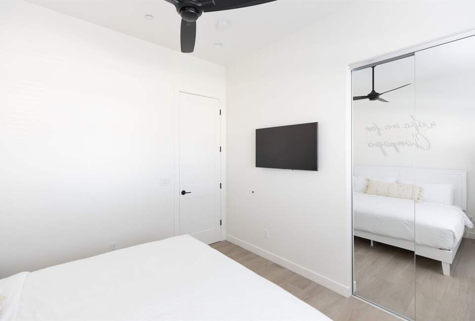 The Palmly | With a Heated Pool, Hot tub, Fire Pit, Close to Old Town! - Scottsdale, Arizona