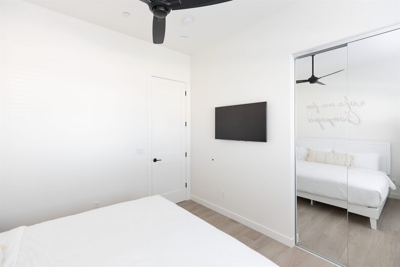 The Palmly | With a Heated Pool, Hot tub, Fire Pit, Close to Old Town! - Scottsdale, Arizona