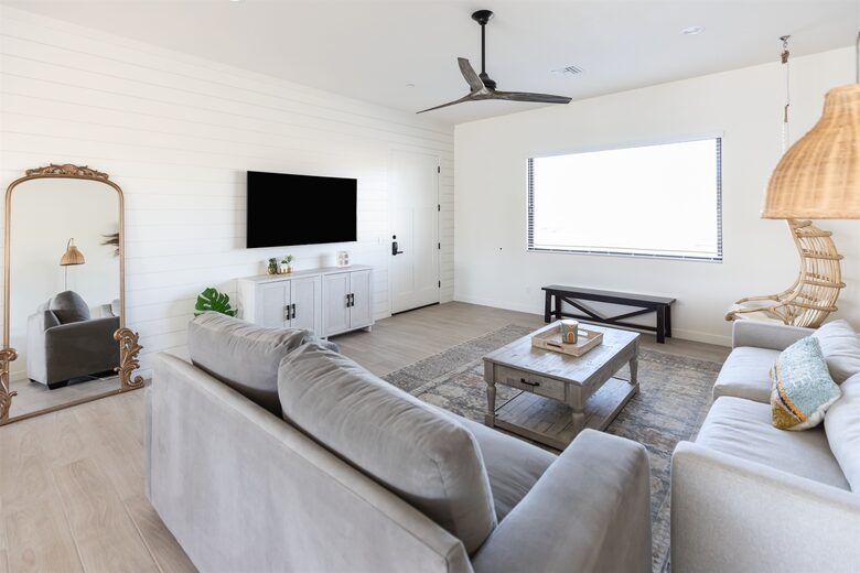 The Palmly | With a Heated Pool, Hot tub, Fire Pit, Close to Old Town! - Scottsdale, Arizona