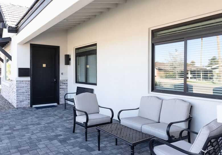 The Palmly | With a Heated Pool, Hot tub, Fire Pit, Close to Old Town! - Scottsdale, Arizona