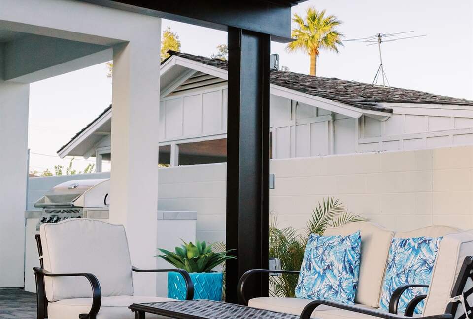 The Palmly | With a Heated Pool, Hot tub, Fire Pit, Close to Old Town! - Scottsdale, Arizona