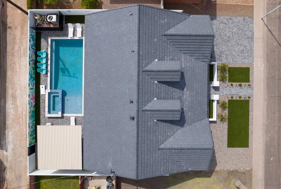 The Palmly | With a Heated Pool, Hot tub, Fire Pit, Close to Old Town! - Scottsdale, Arizona