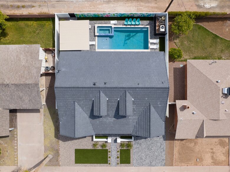 The Palmly | With a Heated Pool, Hot tub, Fire Pit, Close to Old Town! - Scottsdale, Arizona