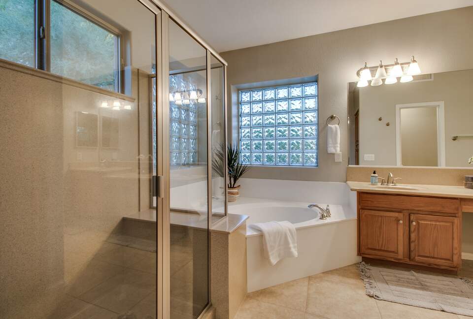 Gilbert Getaway | With Pool, Hot Tub & Game Room! - Gilbert, Arizona