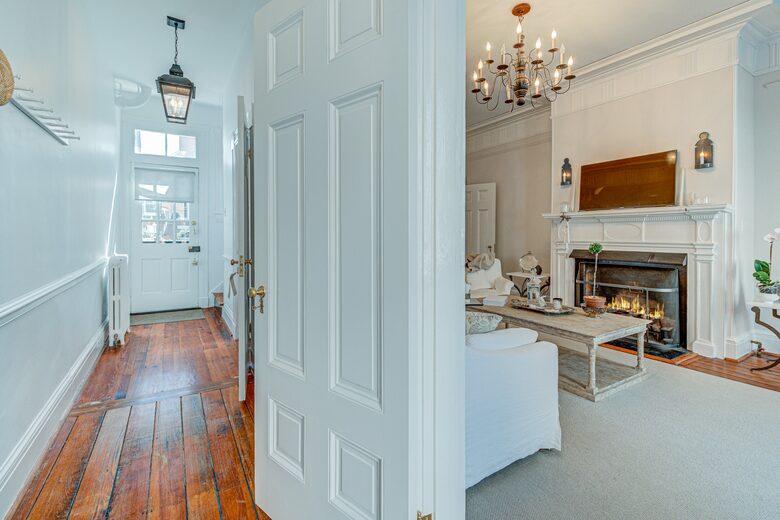 Historic 1808 Alexandria Home - Alexandria, Virginia