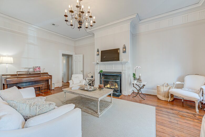 Historic 1808 Alexandria Home - Alexandria, Virginia