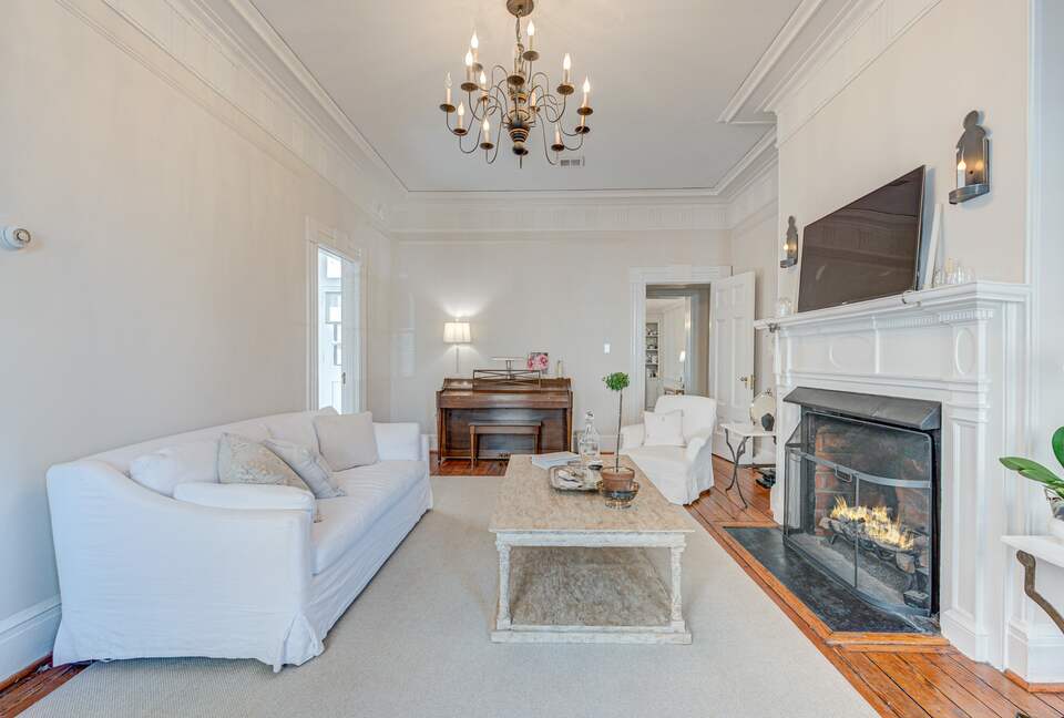 Historic 1808 Alexandria Home - Alexandria, Virginia