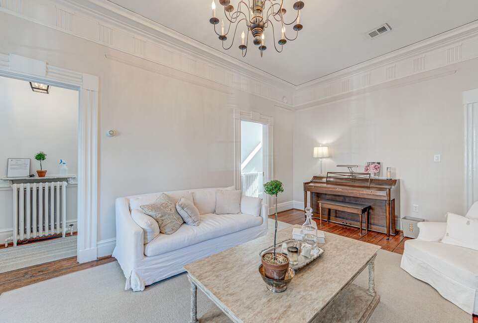 Historic 1808 Alexandria Home - Alexandria, Virginia