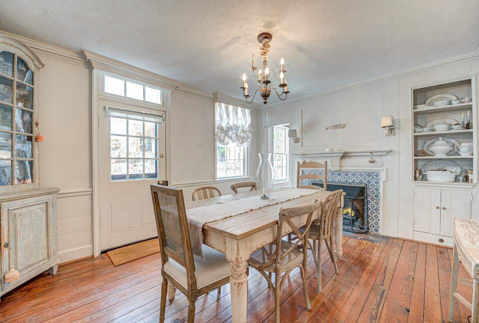 Historic 1808 Alexandria Home - Alexandria, Virginia