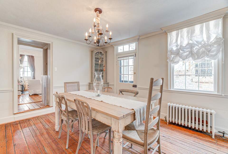 Historic 1808 Alexandria Home - Alexandria, Virginia