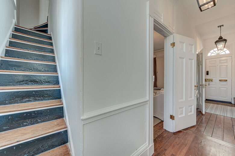 Historic 1808 Alexandria Home - Alexandria, Virginia