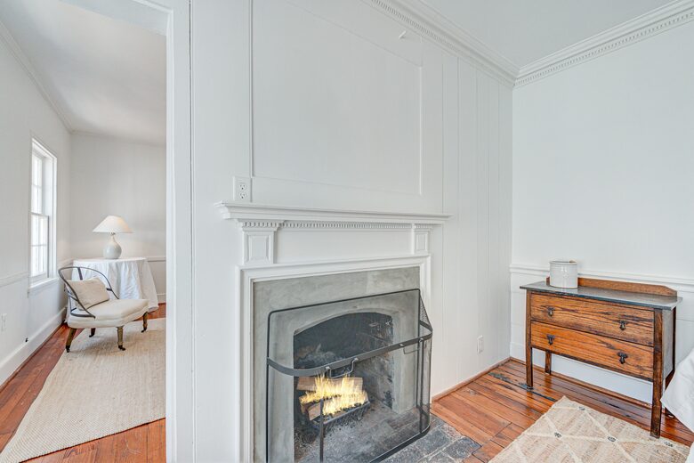 Historic 1808 Alexandria Home - Alexandria, Virginia