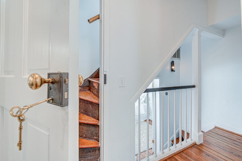 Historic 1808 Alexandria Home - Alexandria, Virginia