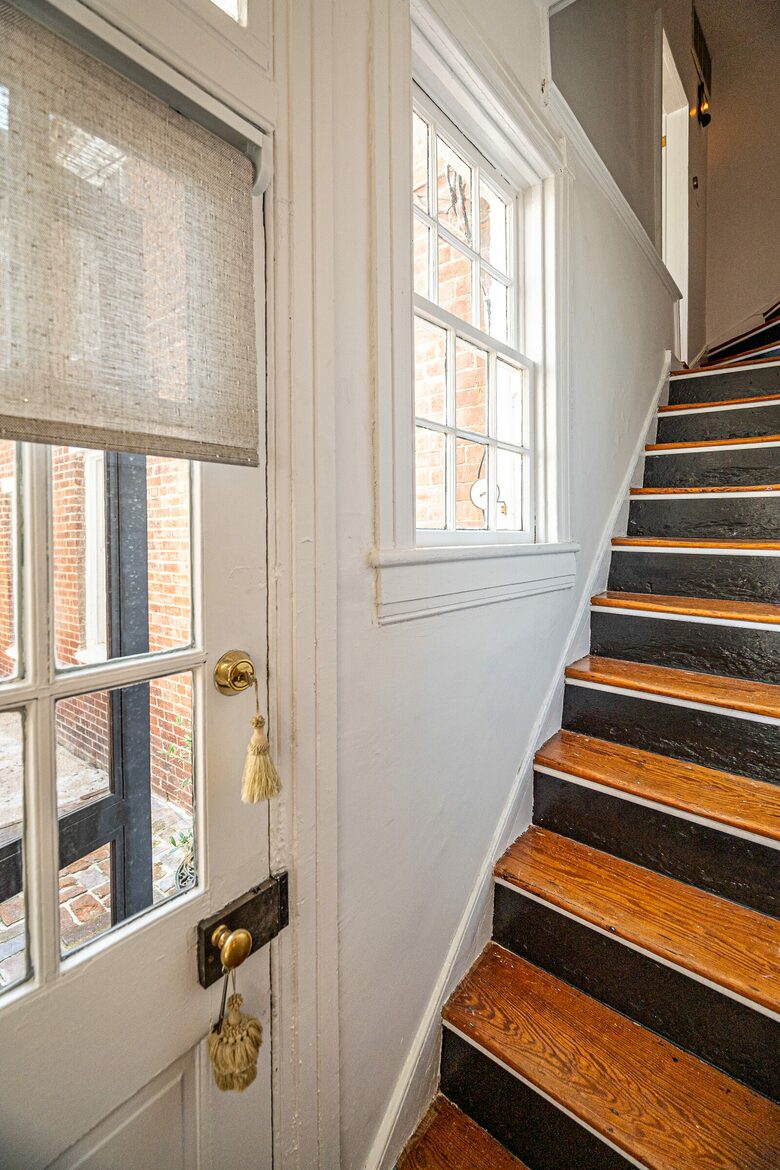 Historic 1808 Alexandria Home - Alexandria, Virginia