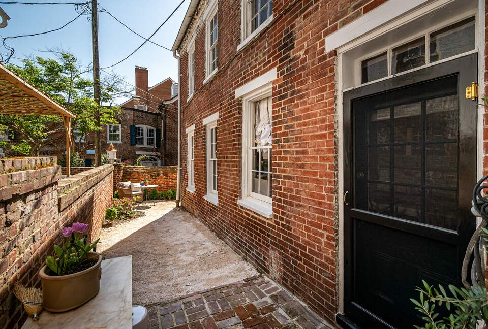 Historic 1808 Alexandria Home - Alexandria, Virginia