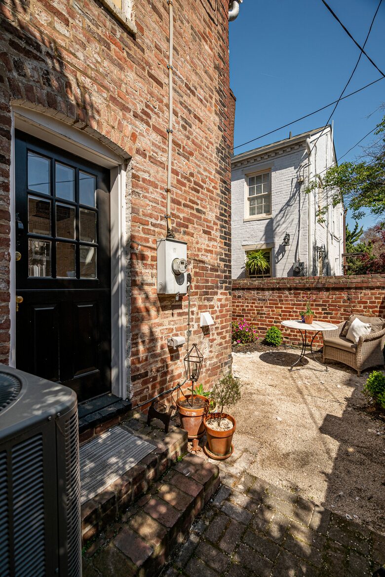 Historic 1808 Alexandria Home - Alexandria, Virginia