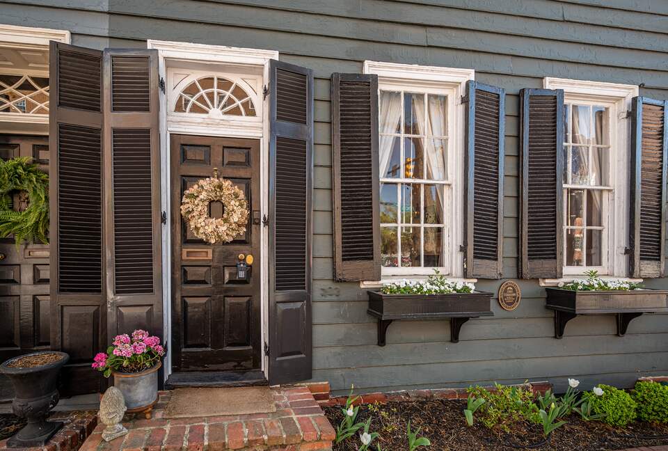 Historic 1808 Alexandria Home - Alexandria, Virginia