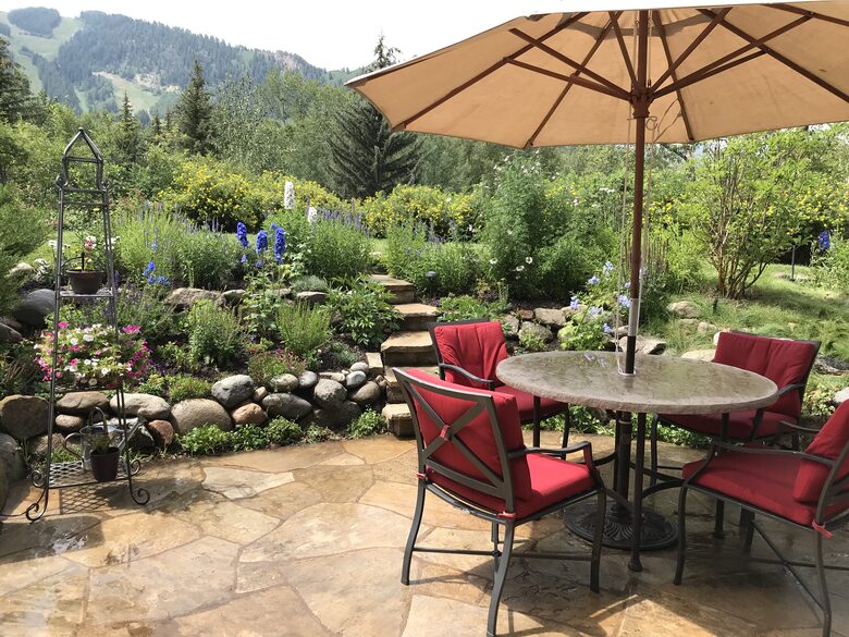 Aspen 3-Bedroom Escape with Panoramic Views - Aspen, Colorado