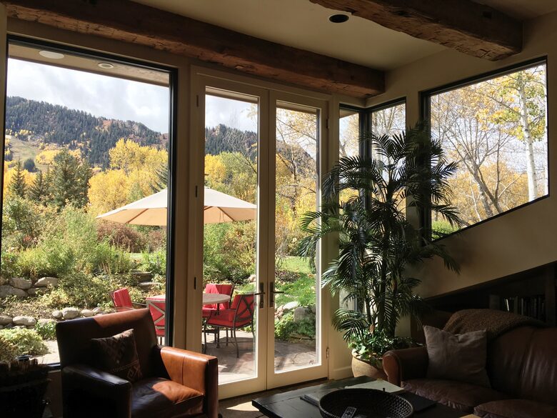 Aspen 3-Bedroom Escape with Panoramic Views - Aspen, Colorado