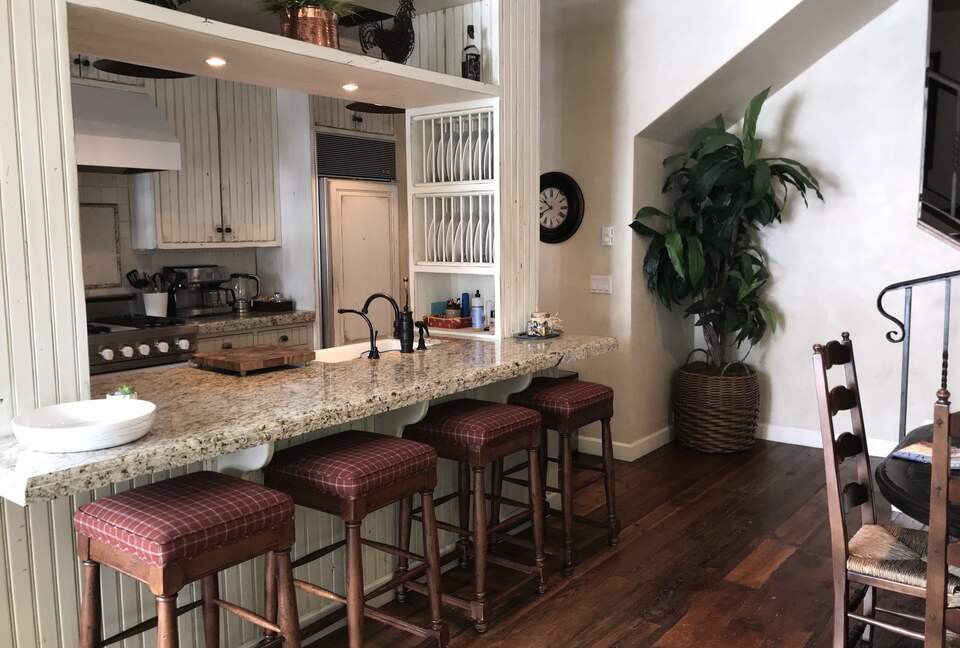 Aspen 3-Bedroom Escape with Panoramic Views - Aspen, Colorado