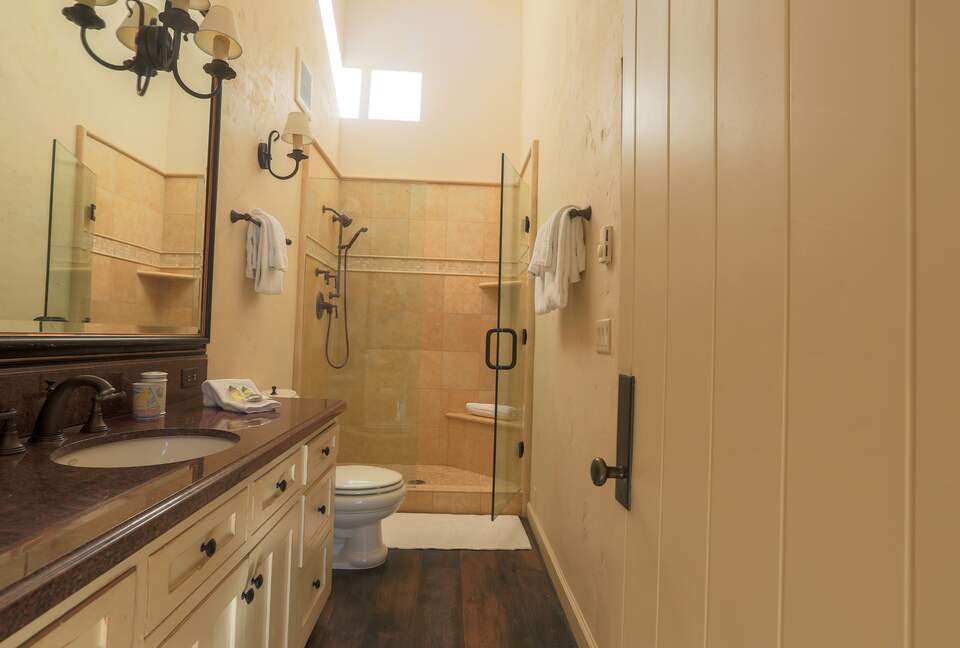 Aspen 3-Bedroom Escape with Panoramic Views - Aspen, Colorado