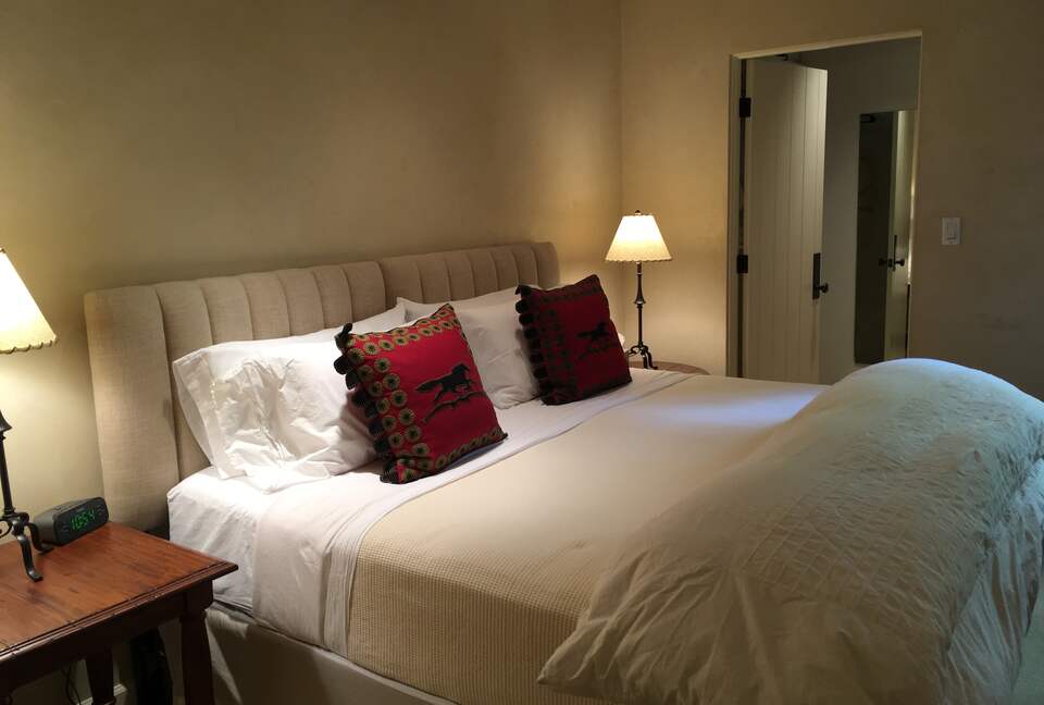 Aspen 3-Bedroom Escape with Panoramic Views - Aspen, Colorado