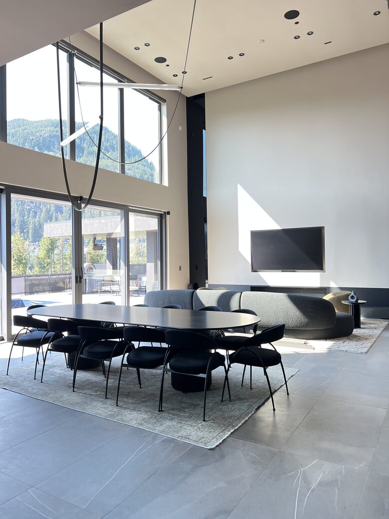 Contemporary Mountain Getaway - Whistler, Canada