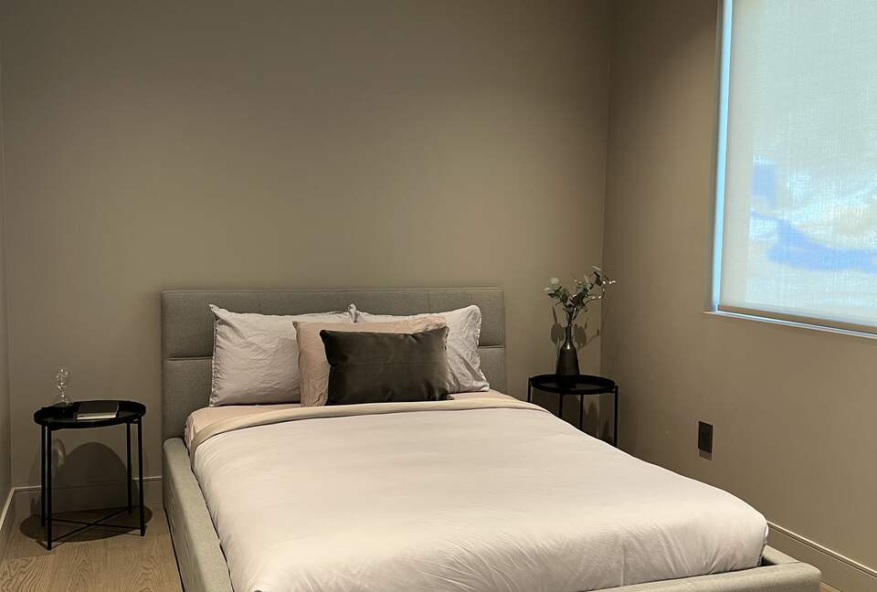 Contemporary Mountain Getaway - Whistler, Canada