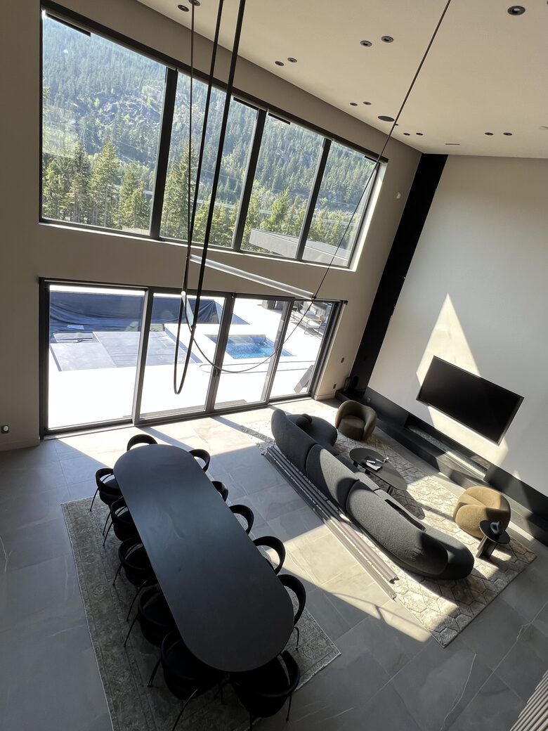 Contemporary Mountain Getaway - Whistler, Canada